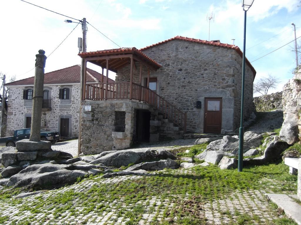 Vila Casa Do Pelourinho Rebordainhos Exteriér fotografie
